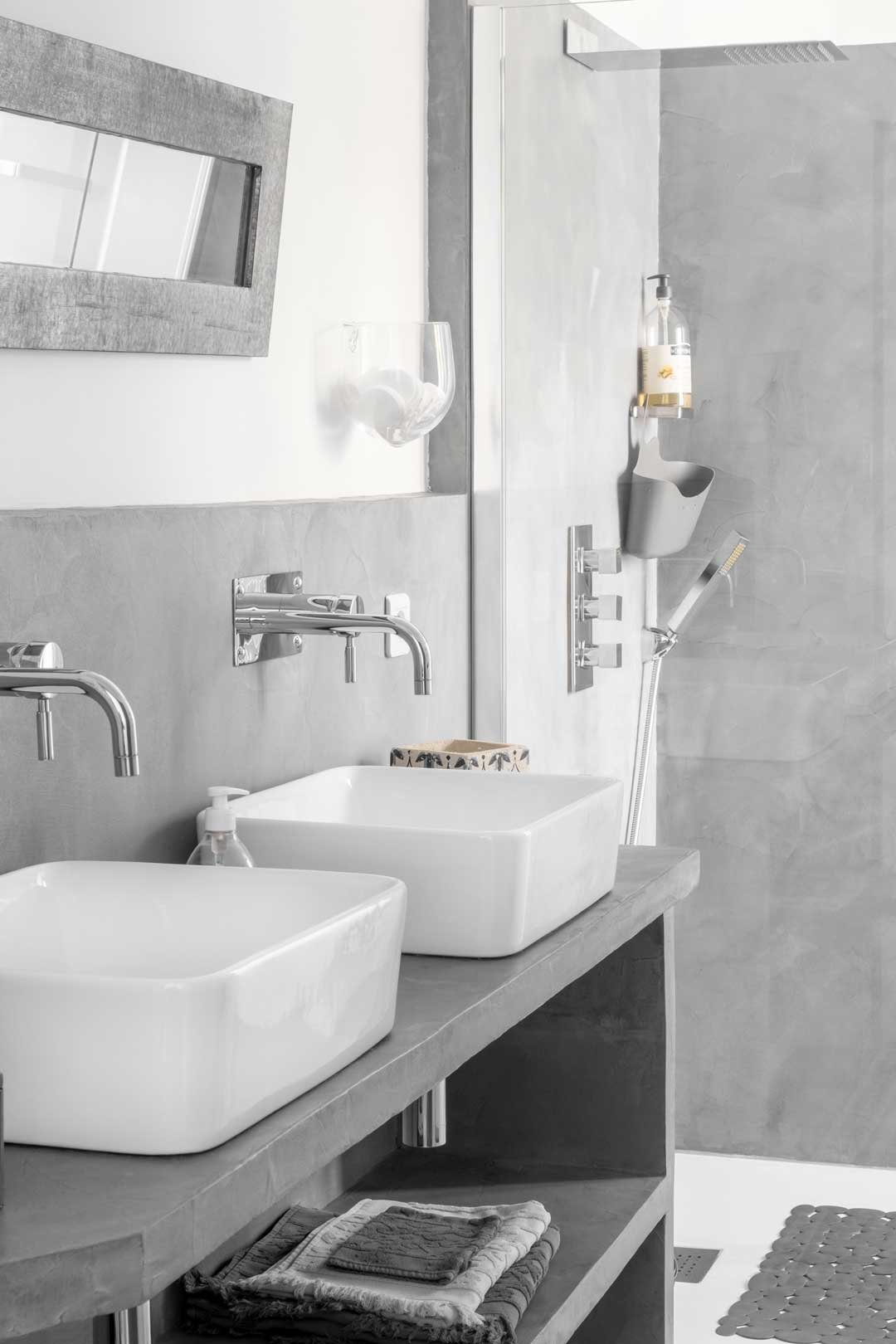 La salle d'eau de la Suite du Ventoux Une confortable chambre d'hôtes de charme