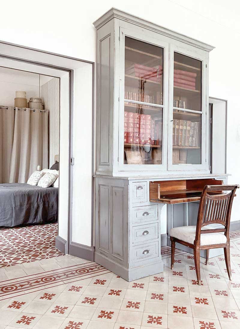 Le coin bureau Une maison d'hôtes dans un des plus beaux villages de France près d’Uzès